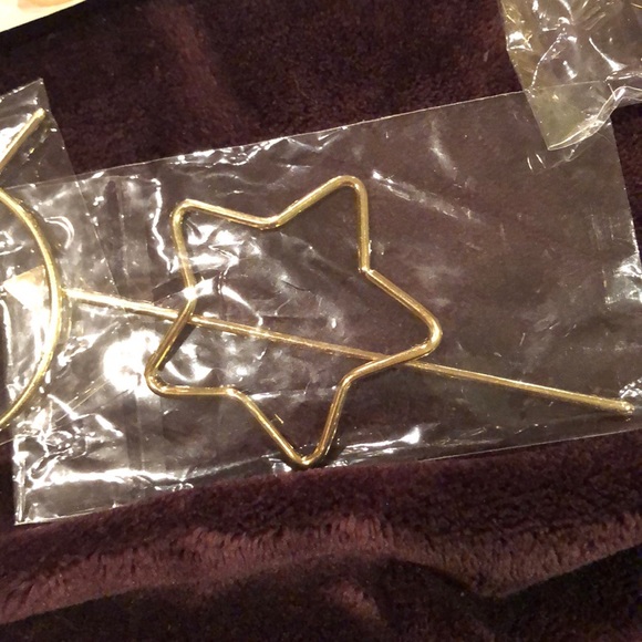 FREE Messy Bun Accessory 2piece - Picture 5 of 8